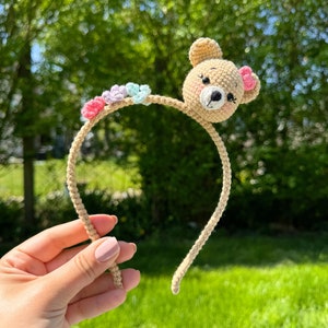 Diadema de oso de ganchillo Bonito regalo para niñas / Diadema de oso de peluche hecha a mano para su hijo / Diadema de oso / Corona de pelo de niña bruja