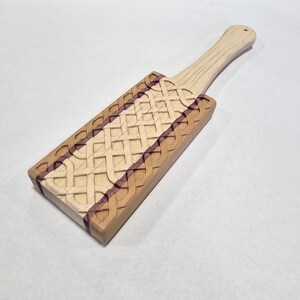 16&quot; Arce, Corazón Púrpura, Cereza Nalgadas Paddle Celtic Weave. spankingpaddle castigo de mazmorra equipo dominante entrenamiento de sumisión sádico