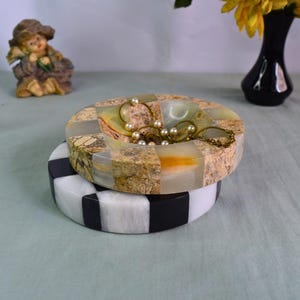 Checkered Catchall Onyx Jewelry Dish, Stone Ring Dish, Coffee Table Decor, Hand-carved Stone Bowl, Candle Holder | Christmas Gift For Hher