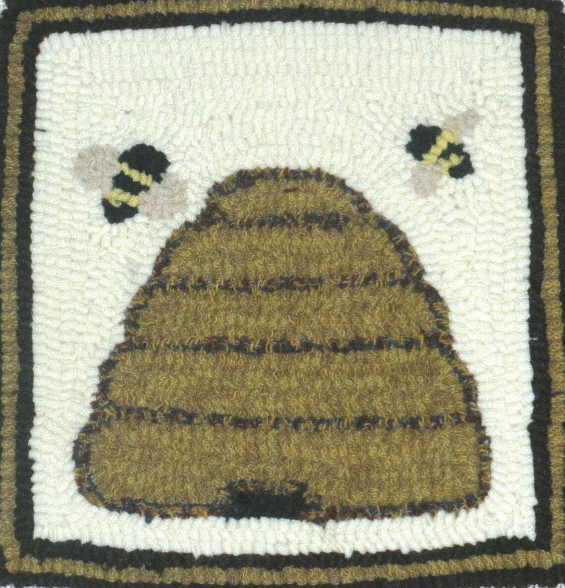 Bee Skep Rug Hooking Kit - Etsy
