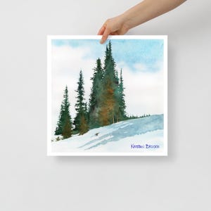 Pini invernali - Stampa artistica su carta opaca - Qualità giclée - Opera d'arte originale ad acquerello - Ottimo regalo per gli amanti degli alberi! Stagione delle feste Stagionale