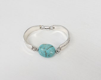 Turquoise Stone Center Bracelet