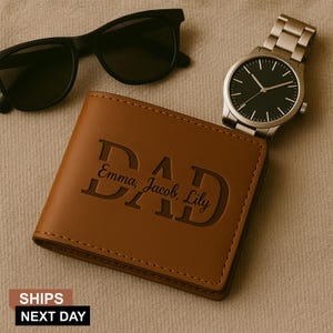 Cartera de cuero personalizada para papá, cartera grabada con nombres de niños, regalos para el Día del Padre, regalos para papá primerizo, regalos de cumpleaños para papá.
