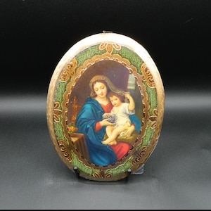 Exquisite Madonna and Child Decoupage on Hand-Painted Wood Plaque