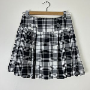 Vintage 90s Y2K Plaid Mini Skirt Schoolgirl Lolita Academia Black and White Belt Loops Cher Clueless Small image 1