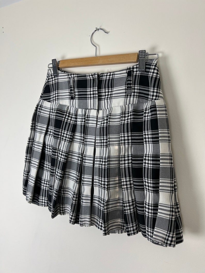 Vintage 90s Y2K Plaid Mini Skirt Schoolgirl Lolita Academia Black and White Belt Loops Cher Clueless Small image 5