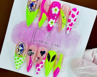 Ongles extraterrestres/enlèvement d&#39;extraterrestres/vache impression/rose/vert/pointe française/ongles en cristal/presse sur les ongles/automne/ongles espace/mignons ongles/ongles pour filles