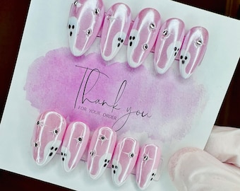 Fantômes effrayants avec rose/cristaux | Appuyez sur les ongles | Ongles fantômes | Ongles d&#39;automne | Ongles féminins | Ongles chromés | Ongles peints à la main | Halloween