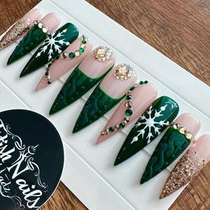 Christmas Nails/Snowflake Nails /White/Green/Gold Nails/Festive Nails/Glitter Nails/Holiday Nails/Crystal Nails/Winter Nails/Press On Nails