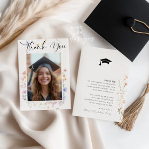 Wildblumen-Abschluss-Dankeschön-Karte | Blumenabschluß-Partyfoto | Bearbeitbare Vorlage für Senior oder College | Boho Abschlussnote | GRTY001