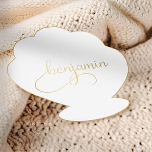 Elegant Shell Wedding Place Card | Gold Personalized Name Card | Minimalist Beach Seating Card | Coastal Wedding Table Decor