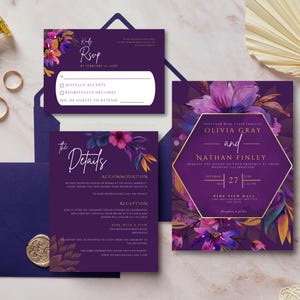 Può includere: Suite di inviti di nozze viola con accenti dorati e motivi floreali. L'invito presenta i nomi Olivia Gray e Nathan Finley, la data 27 settembre e la location Pine View Hall. La carta RSVP include una sezione per gli ospiti per indicare la loro presenza.