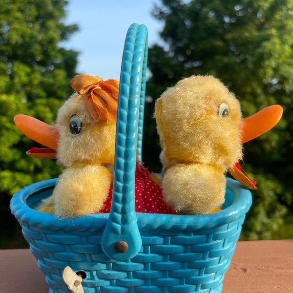 Vintage Happy Easter ducks in a basket wind up toy