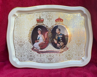 Vintage 1952-1977 Queens Silver Jubilee Commemorative Tray