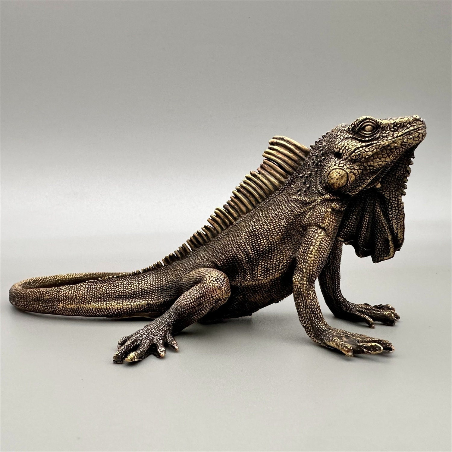 Iguana figurine - Etsy 日本
