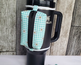 Tumbler Bottle Zipper Pouch / Quencher /Rambler / Backpack Wallet /Tumbler Accessory / Tumbler Bag / Wallet / Mint Checks Floral Daisy