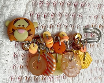 Tigger  - Kilt Pin Button Brooch