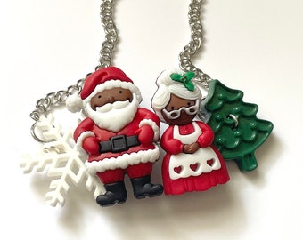 Button Necklace - Mr & Mrs Santa Claus