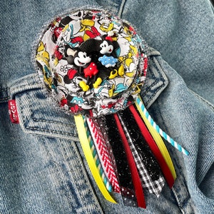 Mickey & Minnie Award Ribbon Brooch