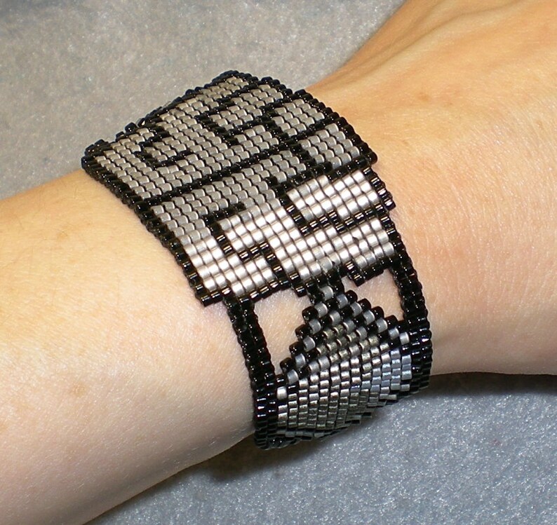 Shades of Control FFVII-inspired beadwoven bracelet image 6