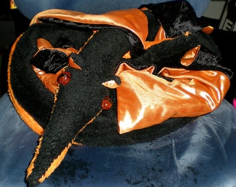 Kabak, plush scarf/stole and companion