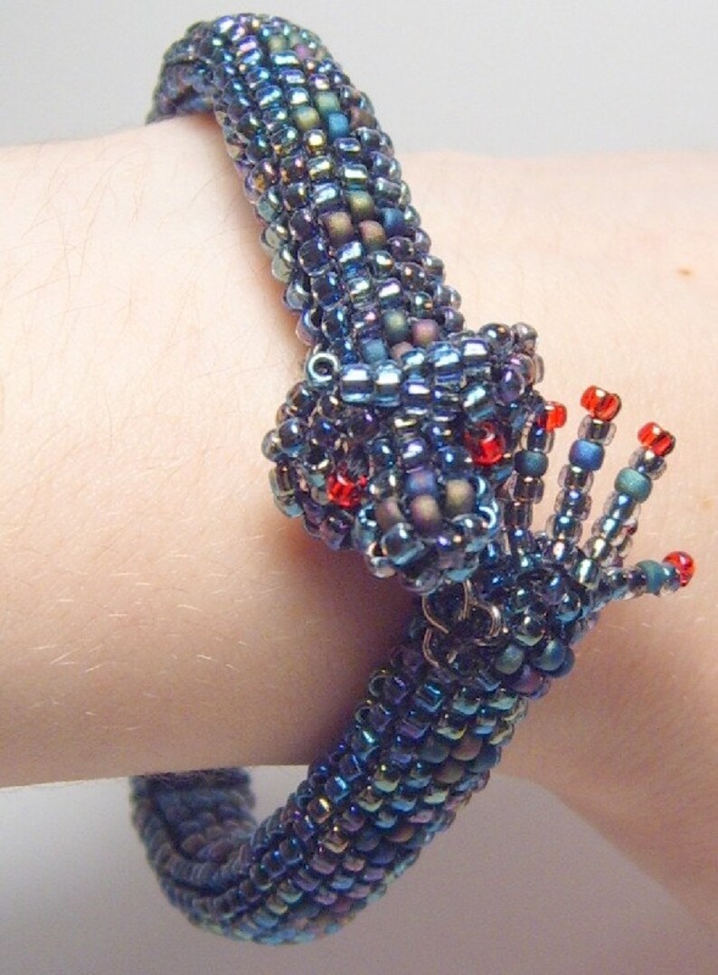 Arien, handmade beaded snake bracelet image 3
