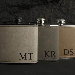 Frasco personalizado para hombres, frasco de cuero, regalos para padrinos de boda, propuesta de padrinos de boda, regalo de boda para padrinos de boda, regalos para despedidas de soltero