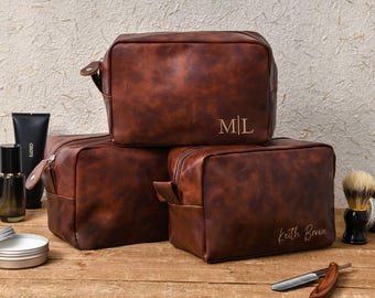 Custom Toiletry Bag,  Personalized  Groomsmen  Embroidered Dopp Kit For Men,  Leather Groomsman Toiletry Bag, Wedding Groom Gift, Dad Gifts