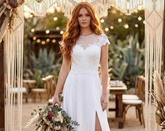 Boho-Chic-Brautkleid mit Seitenschlitz und Spitze | Brautkleid für standesamtliche, Strand- oder rustikale Hochzeiten | Chiffonkleid im Bohème-Stil