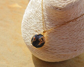 Travel Gift Enamel World Globe Locket Necklace - Unique World Map Pendant for Adventurers