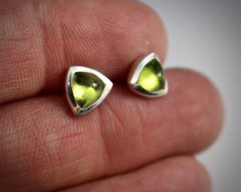 6mm trillion shaped peridot stud earrings - sterling silver - READY TO SHIP