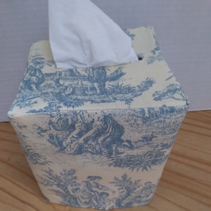 TOILE TISSUE Box COVER - Black, Blue, Gray, Pink, Green toile or Black or Blue Gingham square Tissue Box Cover