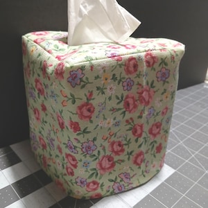 TOILE TISSUE Box COVER - Black, Blue, Gray, Pink, Green toile or Black or Blue Gingham square Tissue Box Cover, Roses, Roses on Light Green