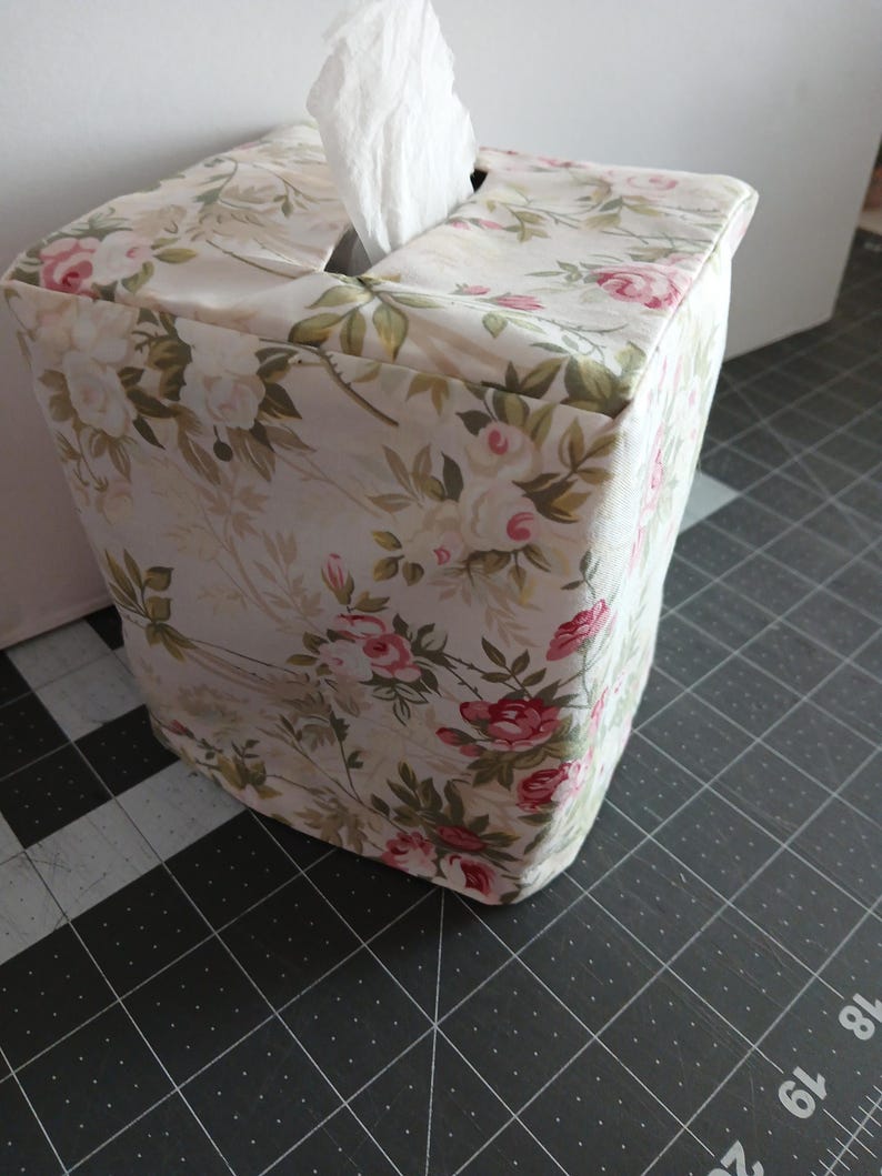TOILE TISSUE Box COVER - Black, Blue, Gray, Pink, Green toile or Black or Blue Gingham square Tissue Box Cover, Roses, Roses on off-white