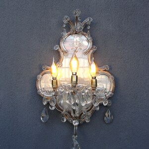 Venetian Crystal Chandelier Wall sconce with Mirror, Brass Wall Sconce, Lighting, Vintage 1930s Maria Theresa Crystal Lamp