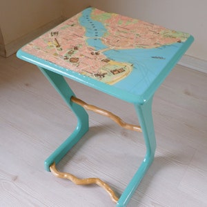 Vintage Landkarte Beistelltisch mit Treibholz und Vintage Karte von Istanbul, Holzmöbel, Meergrüner Beistelltisch