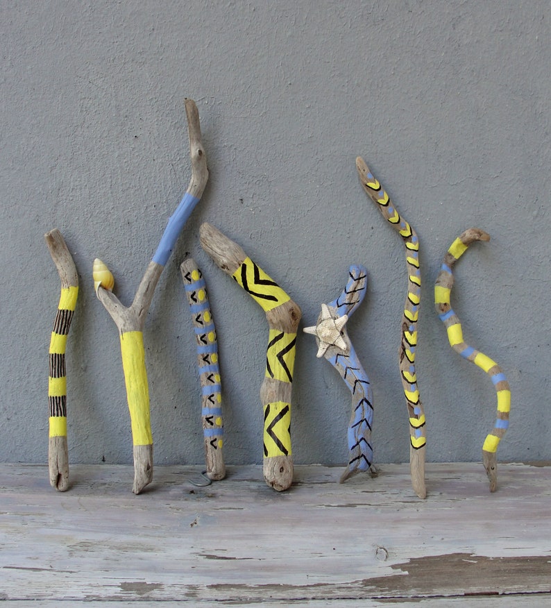 Natural Painted Driftwood Sticks, Sunny Yellow, Starfish, Seashell, Sky Blue, Beach Home Decor, Driftwood Decor, Set of 7 image 2