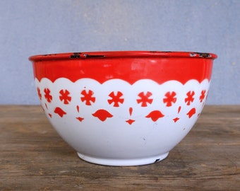 Vintage Enamel Bowl,  Budafok, Red Flower Pattern Enamelware , 1940s Hungarian Enamelware, Bohemian Home Decor made in Hungary
