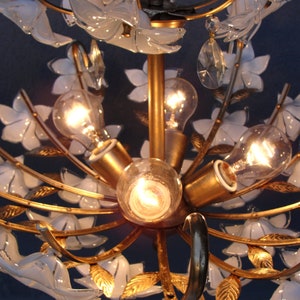 Murano bloemenlamp, witte koperen kroonluchter, plafondlamp, kroonluchterlamp, vintage handgemaakte glazen lamp uit de jaren 70 afbeelding 10