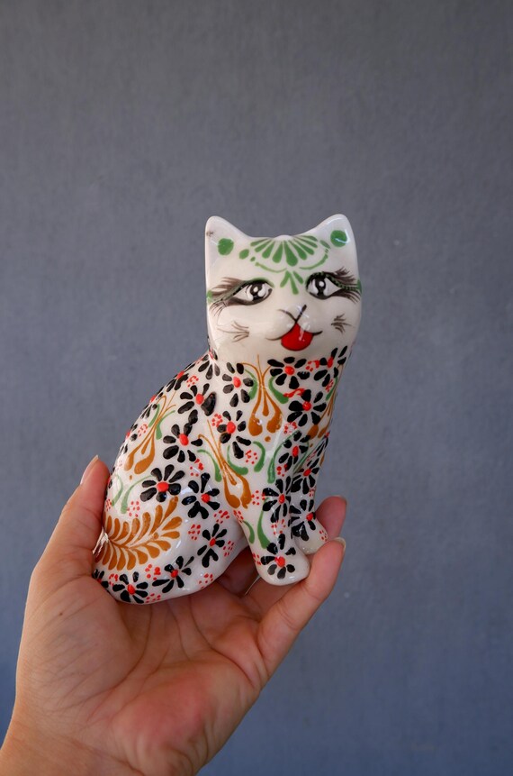 トルコ手描き陶器　動物の置き物（ネコ） トルコ手描き陶器動物の置き物（ネコ）