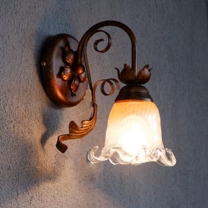 Vintage Italian Flower Wall Sconce: Brass Floral Lamp, 1990s Lighting