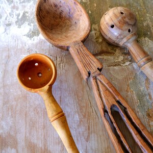 Vintage Wooden Spoons, Olive Spoons, Handmade handcarved Spoon, Set of Three pieces, Made in Turkey 1950s 80s image 3