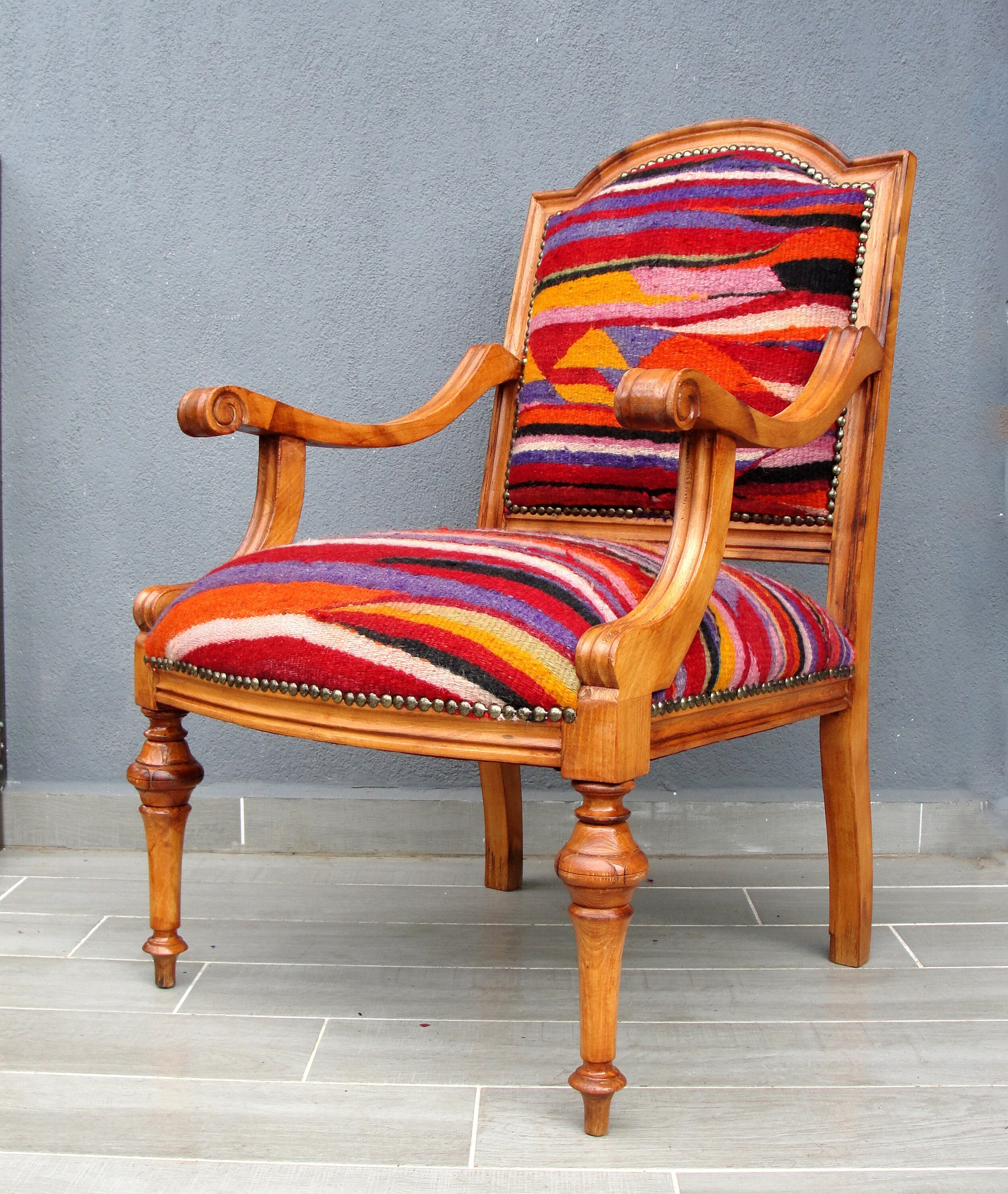 Delano Chair in Kilim Gypsy, Bright Kilim-Print Chair