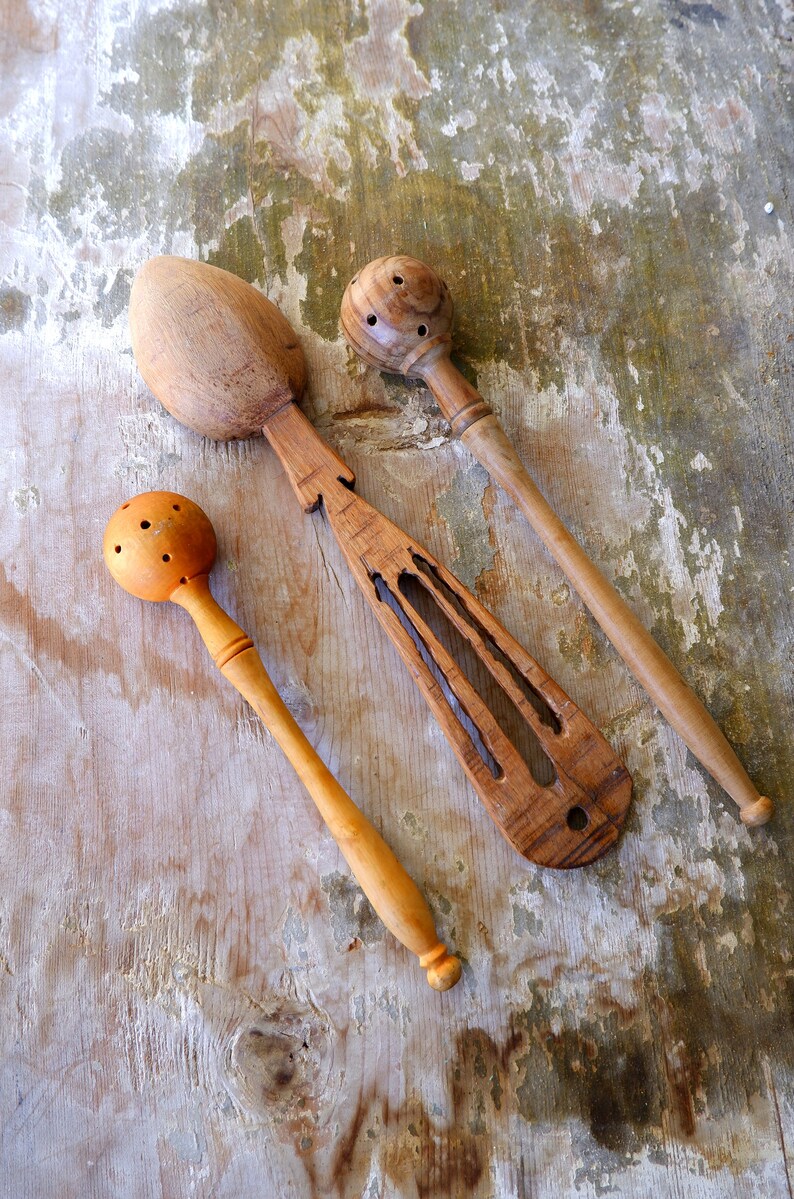 Vintage Wooden Spoons, Olive Spoons, Handmade handcarved Spoon, Set of Three pieces, Made in Turkey 1950s 80s image 6