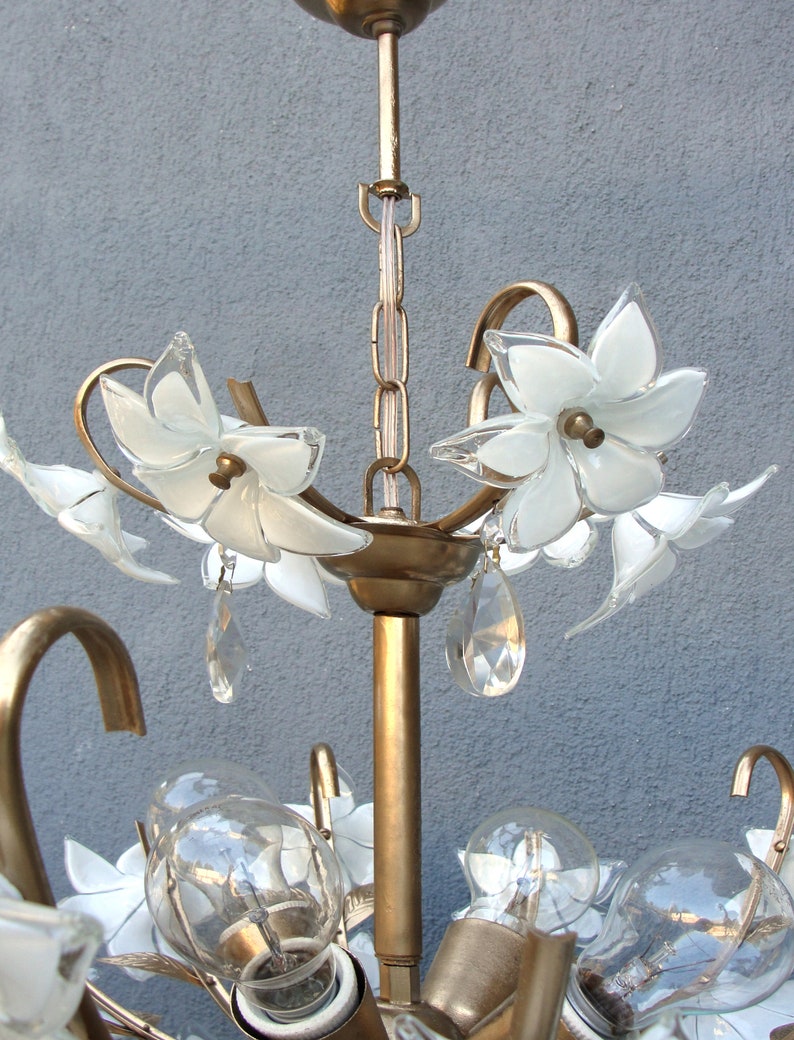 Murano bloemenlamp, witte koperen kroonluchter, plafondlamp, kroonluchterlamp, vintage handgemaakte glazen lamp uit de jaren 70 afbeelding 6