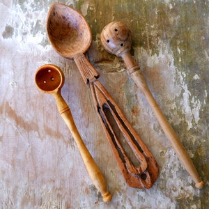 Vintage Wooden Spoons, Olive Spoons, Handmade handcarved Spoon, Set of Three pieces, Made in Turkey 1950s 80s image 10