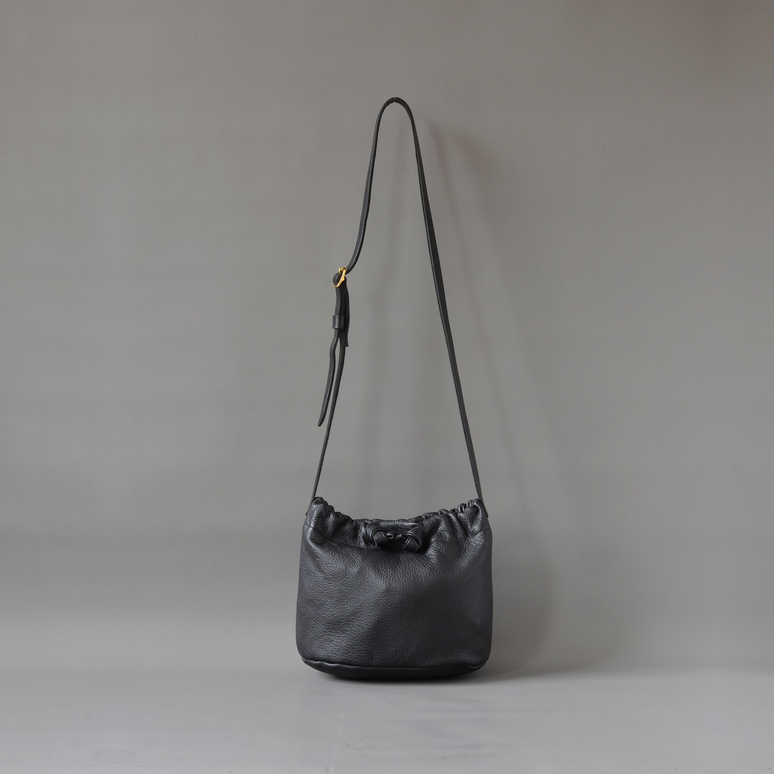 Black Leather Bucket Shoulder Bag Handmade. Etsy Hong Kong