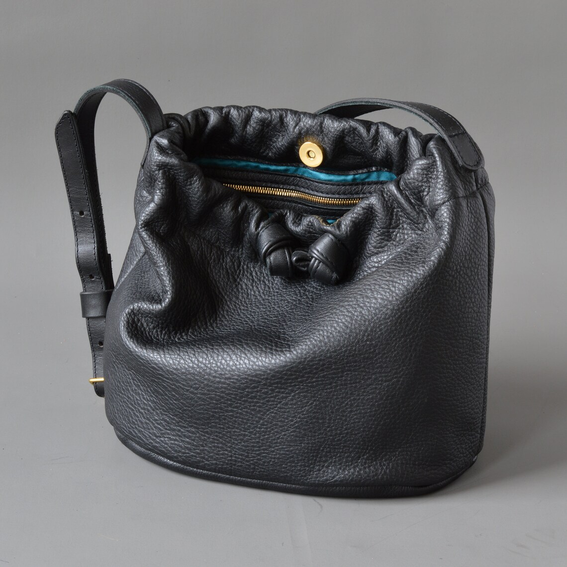 Black Leather Bucket Shoulder Bag Handmade. Etsy Hong Kong