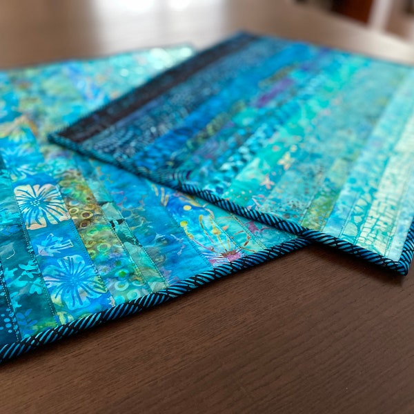 Modern Art Ocean Themed Quilted Placemats, Set of 2