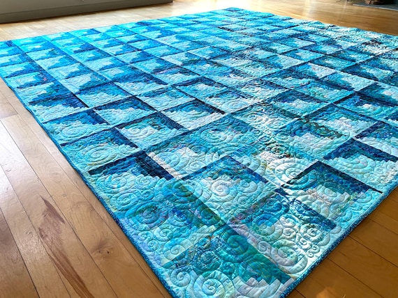 Crystal Ocean Log Cabin Quilt
